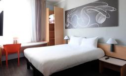 Ibis daumesnil porte doree